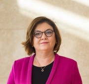 Adina Vălean: Elektřinu a vodík upřednostňuje Evropská komise i výrobci