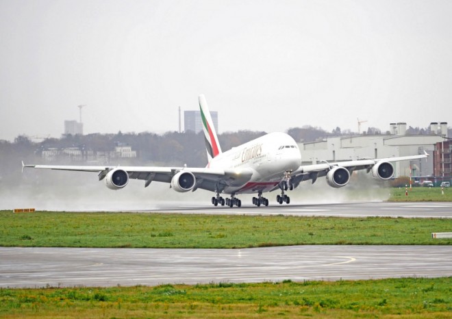 Aerolinky Emirates převzaly poslední superjumbo