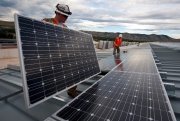 Toyota a Eneo Solutions spojily síly v programu rozvoje solární energie