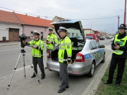 Nejčastějšími přestupky byly loni rychlost, pásy a telefonování