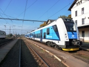 Na jihu Čech jezdí už čtyři nové elektrické jednotky RegioPanter