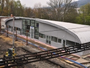 Na dokončení nové nádražní budovy v Karlových Varech naváže modernizace kolejiště