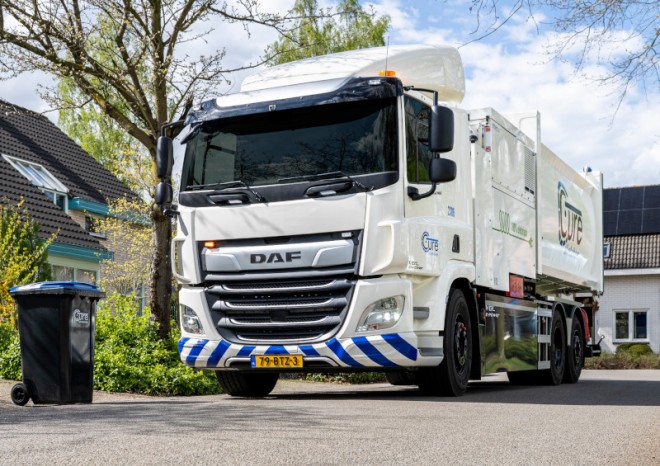 Společnost Cure přebírá dodávku prvních 7 plně elektrických vozidel DAF pro svoz odpadu