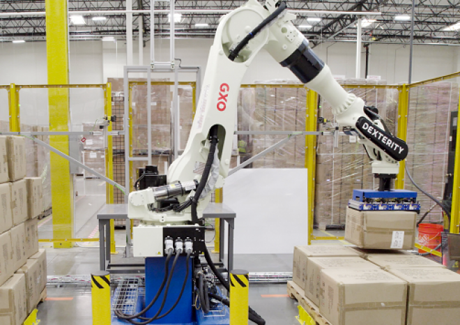​GXO zavádí robotiku s umělou inteligencí ve skladech