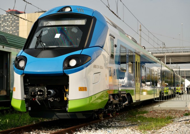 FNM a Alstom představily první vlak poháněný vodíkem pro Itálii