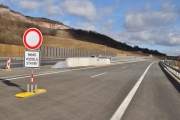 ​Celá Prackovická estakáda na dálnici D8 se otevře řidičům do konce září