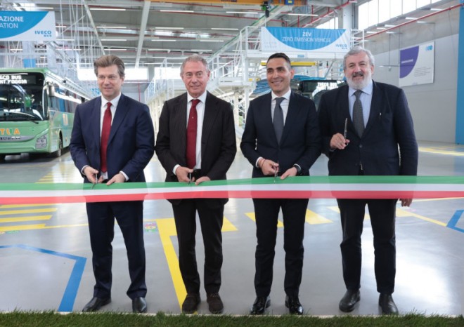 Iveco Group otevírá nový závod ve Foggii a vrací se k výrobě autobusů v Itálii