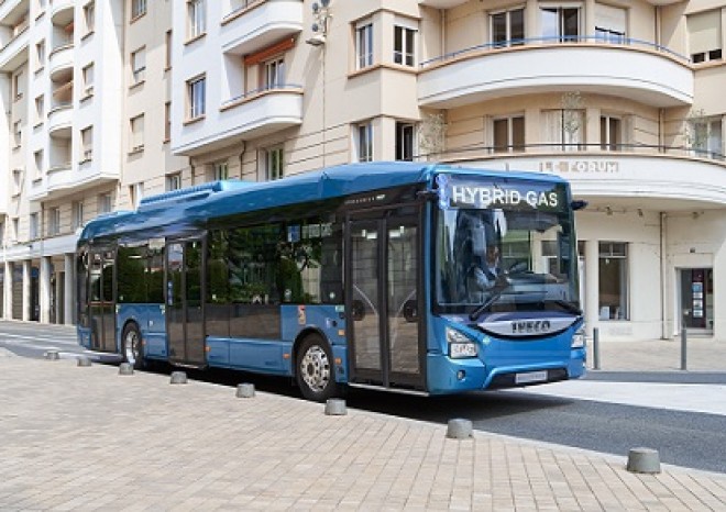 ​Nové hybridní technologie IVECO Bus zvyšují úroveň udržitelnosti a TCO