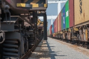 Společnost cargo-partner rozšiřuje týdenní objemy železniční přepravy LCL z Evropy do Číny
