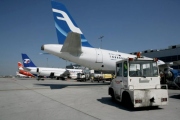 Letecký provoz i hluk v Praze roste, letiště pokutuje dopravce