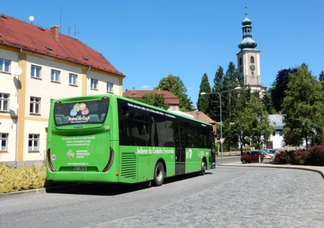 V pohraničí Ústeckého kraje vznikly díky EU stezky, mezi státy jezdí autobusy