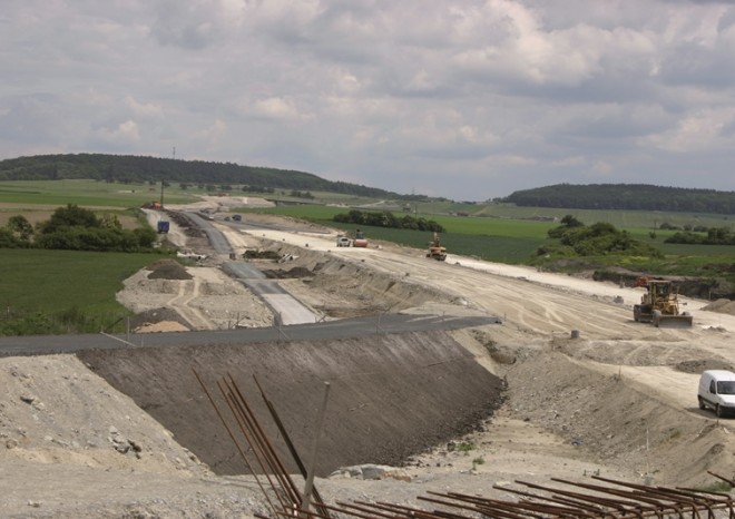 Stavba úseku z Hradce Králové do Smiřic byla zahájena
