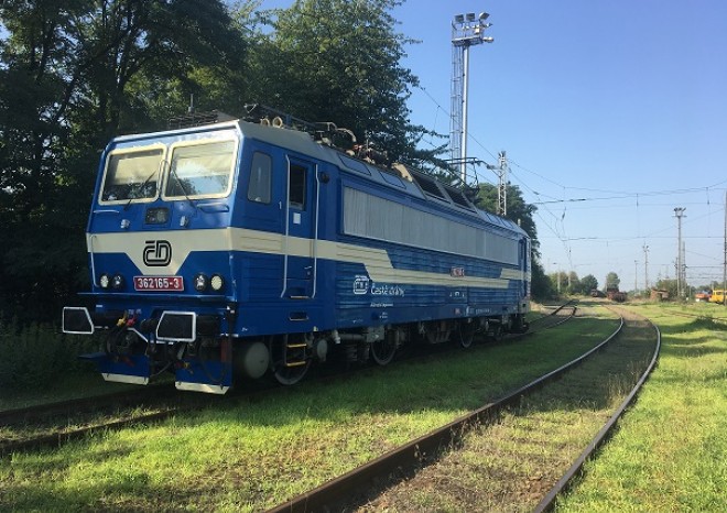 ​První lokomotiva zpětně vybavená ETCS může do ostrého komerčního provozu