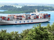 Námořní přepravce Cosco koupí za 6,3 miliardy USD konkurenční OOIL