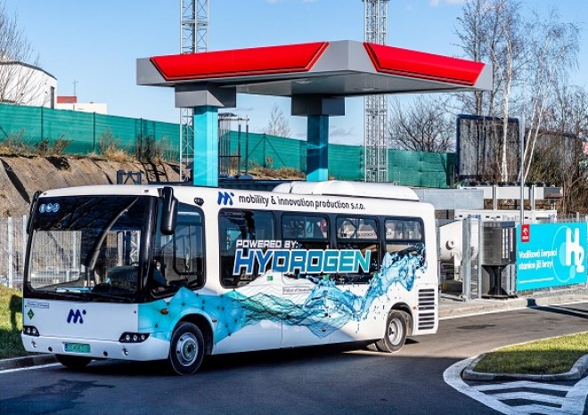 ​Začíná zimní test vodíkového autobusu pro Mostecko