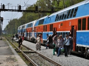 ​Cestující využívají stále více železnici
