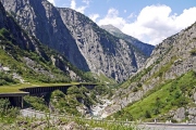 Klimatičtí aktivisté ve Švýcarsku zablokovali klíčový tunel, zasahovala policie