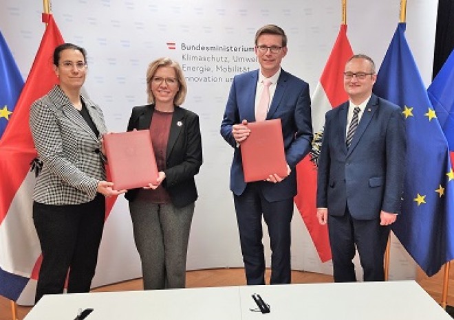 ​Česko a Rakousko chtějí zlepšit železniční i silniční spojení