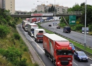 Města požadují regulaci nákladní automobilové dopravy na svém území