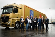 ​Do pobočky DB Schenker v Novém Jičíně zavítal Zlatý kamion