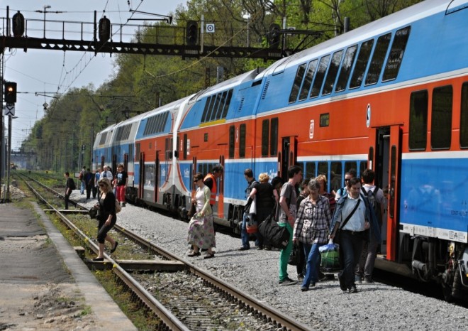 České dráhy loni přepravily 120,7 milionu cestujících, o 3 % více než v roce 2020