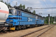 ​Osobní a nákladní vlaky si na českých kolejích stále více překážejí