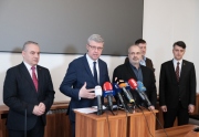 Ministr Havlíček: Na dezinfekci pro zaměstnance ve veřejné dopravě vyčleníme 100 milionů Kč