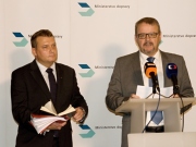 Spor o cenu nových lokomotiv ČD míří k soudu a do koalice