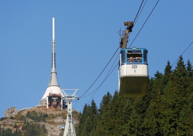 Liberec převezme od Českých drah lanovku na Ještěd a zajistí její obnovu