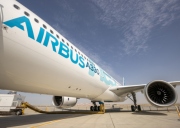 Airbus dál čelí protestům, francouzská vláda podpořila odbory