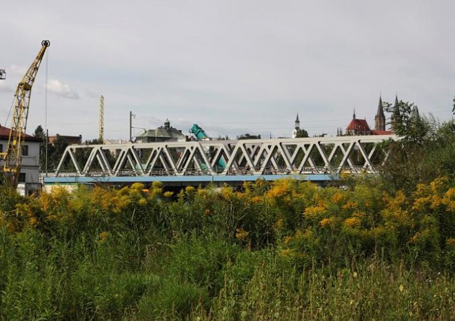 Na železničním mostě v Kolíně by mohla být lávka pro pěší a cyklisty