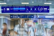 Letiště Praha zavádí digitální navigaci, informace jsou v šesti jazycích
