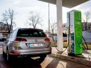 CNG dál zlevňuje, ekvivalent litru benzínu stojí i méně než 20 korun