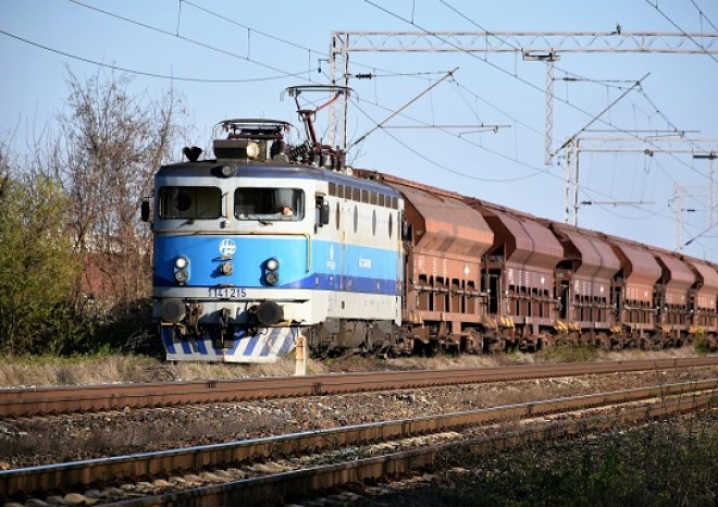 ​Vláda schválila postup pro využití nákladních mimořádných vlaků v obecném zájmu
