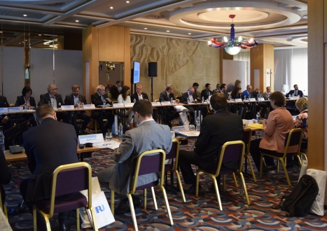 Celní komise jednala v Praze o zvýšení konkurenceschopnosti karnetů TIR