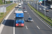 Dan Ťok chce prosadit, aby kamiony vozily méně nákladu než 48 tun