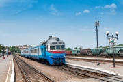 ​​Ukrajina zvažuje zrušení železničních spojů s Ruskem
