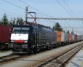 Lokomotiva Siemens ES64F4 má na českých kolejích zelenou