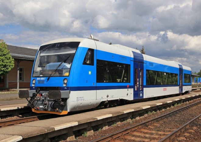 Na Jizerskohorské železnici budou i nadále jezdit vozy ČD