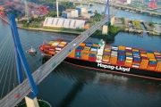 Hapag-Lloyd nasadí „chytrou loď“ Guayaquil Express