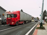 ​V Říčanech a okolí začne v pondělí platit zákaz tranzitu kamionů