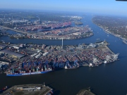 Odmítnutí čínské nabídky by znevýhodnilo hamburský přístav, tvrdí starosta