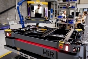 MiR registruje rostoucí zájem o větší flotily autonomních mobilních robotů