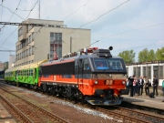 První elektrická traťová lokomotiva EffiLiner 3000 jezdí v barvách IDS CARGO
