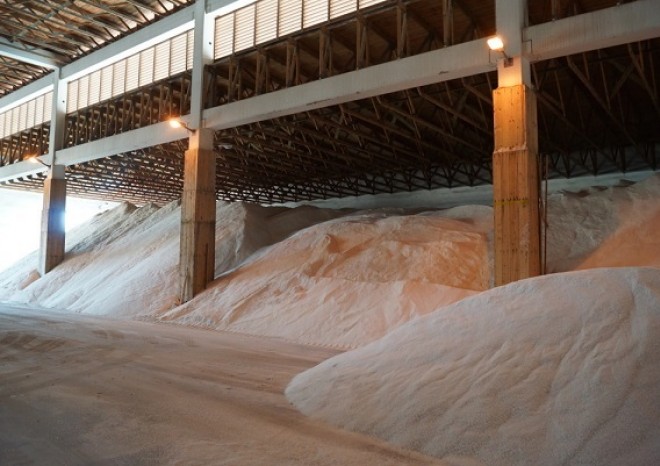 ​V Brně kvůli namrzání vozovek vyjelo všech 21 sypačů, spotřebovaly 92 tun soli