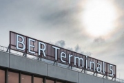 Berlínské letiště kvůli pandemii dočasně uzavírá pátý terminál