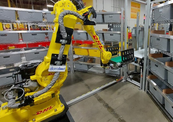 DHL: Augmentace a automatizace ovlivní v příštím desetiletí práci v logistice