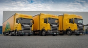 ​Vozidla Scania LNG v provedení low deck pro DHL Supply Chain
