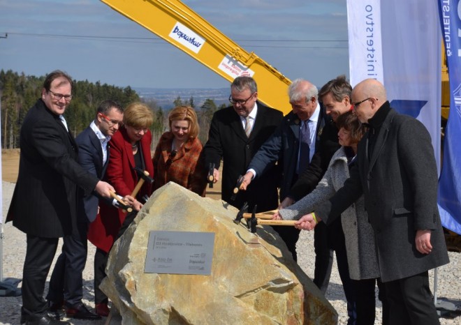 Začala stavba obchvatu Českých Budějovic, celý bude zprovozněn v roce 2022