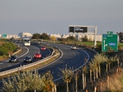 Silnice R6 má mít čtyři pruhy a to nejpozději do roku 2030